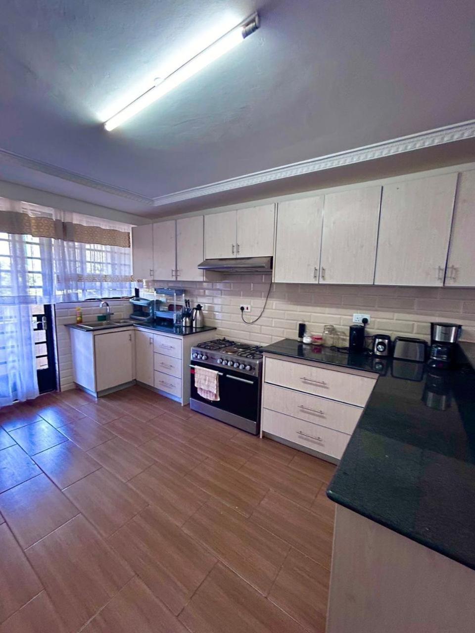 Casa Misa Riverside Nairobi Ngoại thất bức ảnh
